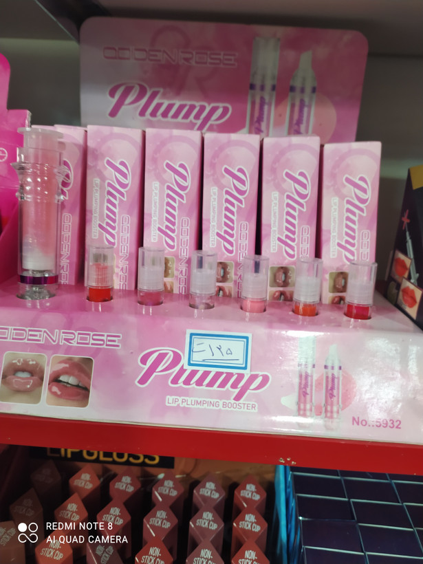 تینت لب براق کننده و حجم لب